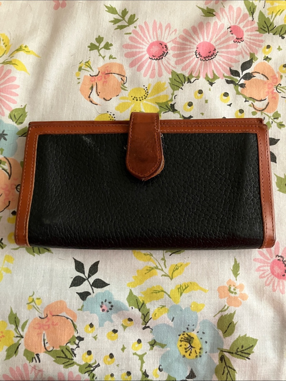 Two-Tone Black and Brown Women's Wallet - Sleek Leather Organizer
